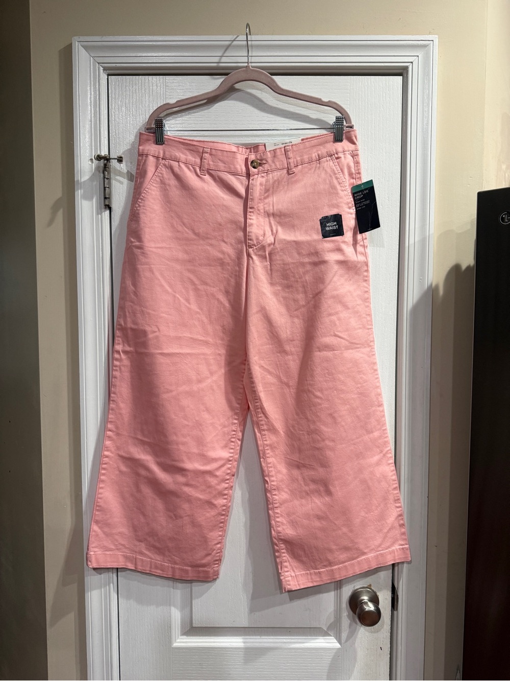 a.n.a Wide Leg Crop Pants in Light Pink